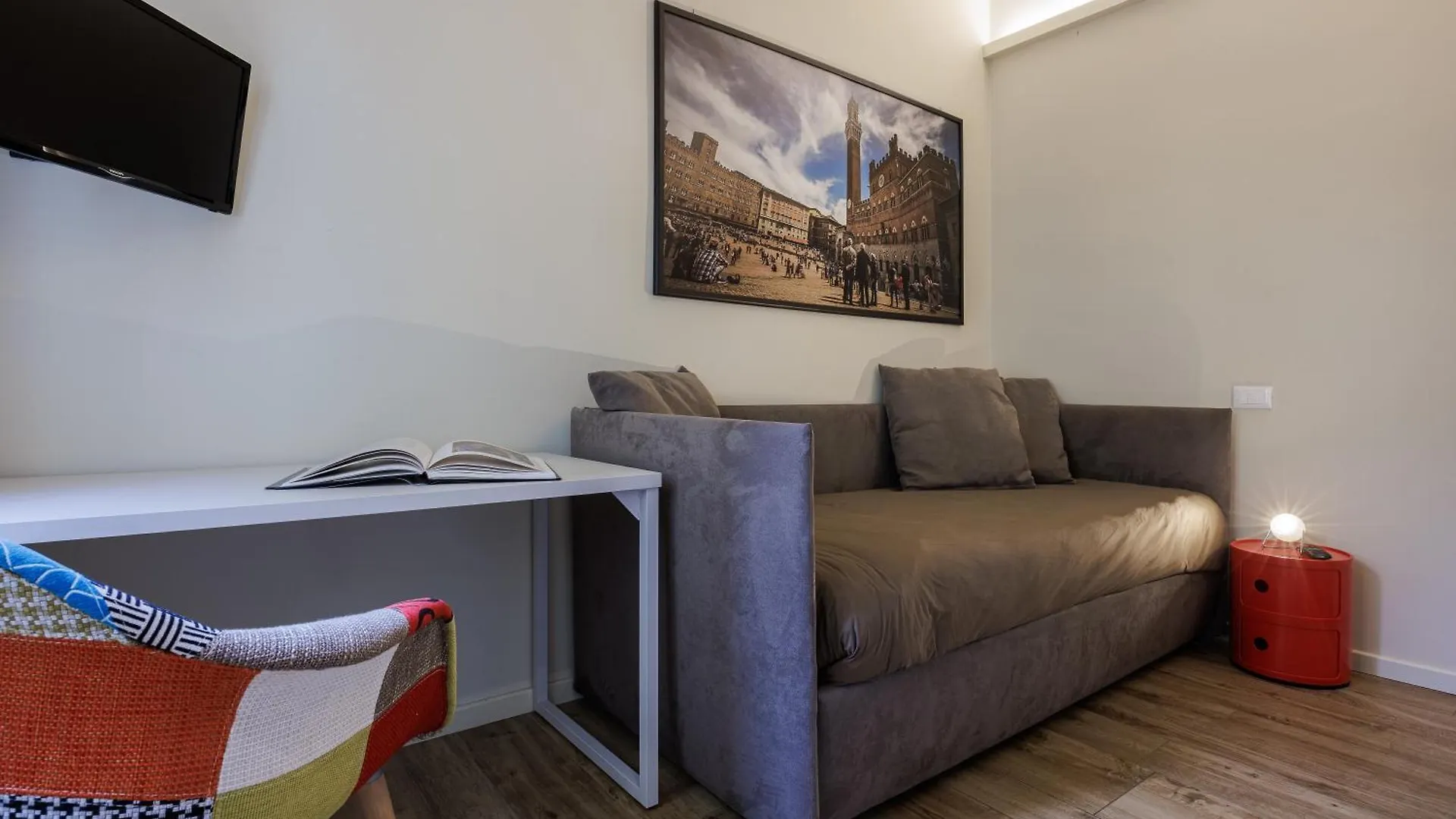 Betty Florence Charming Modern Apartment Near Piazza Della Liberta 0*,