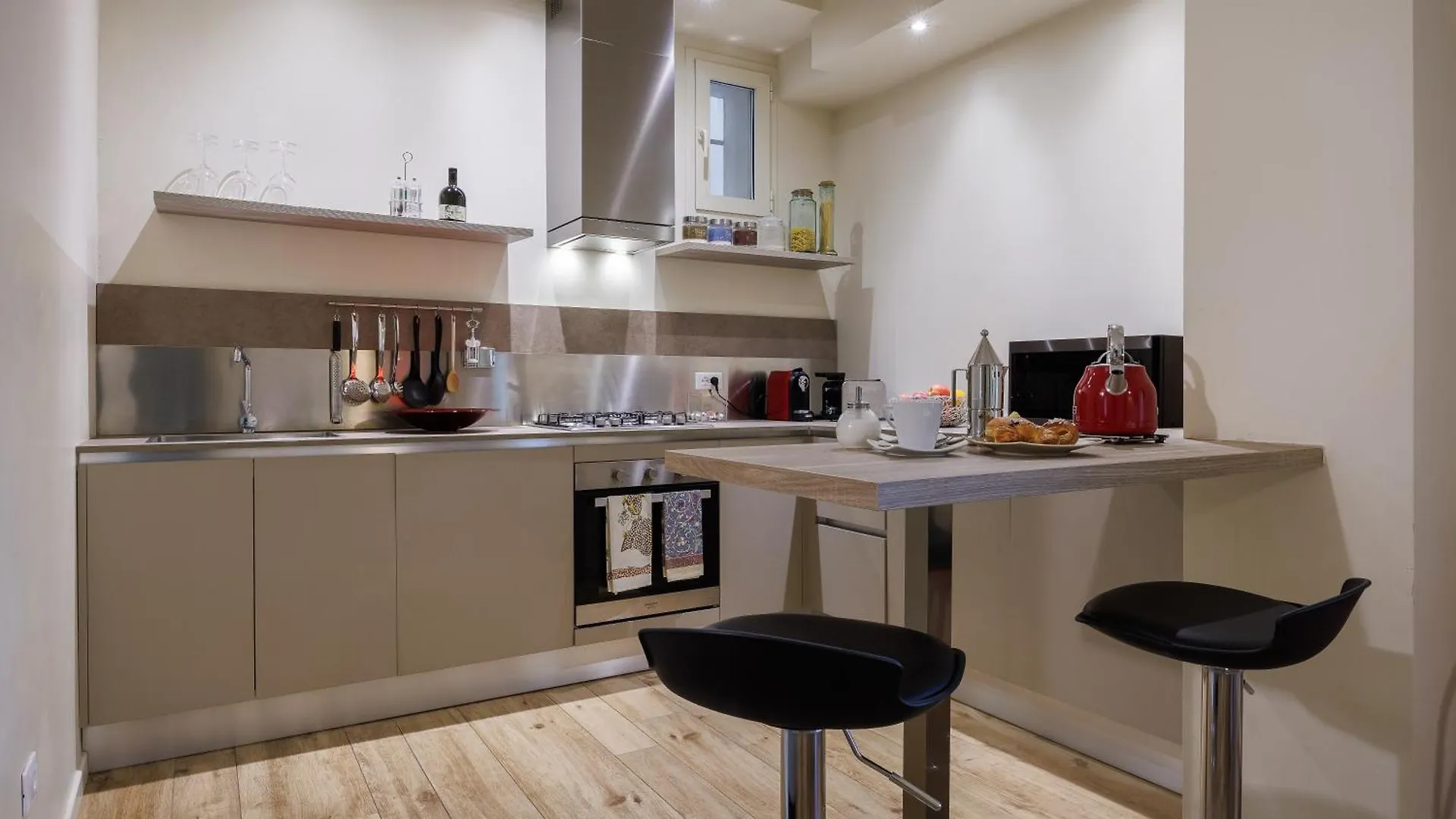 Betty Florence Charming Modern Apartment Near Piazza Della Liberta